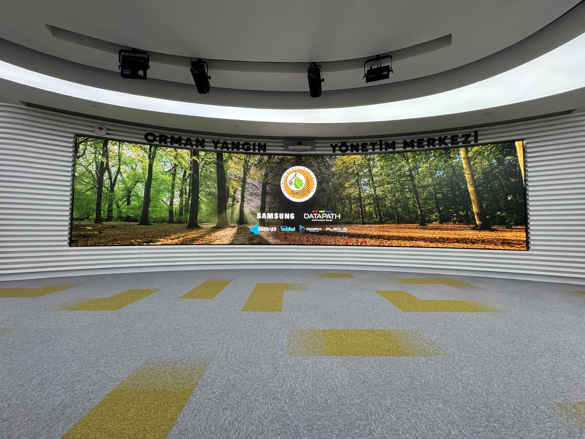 Samsung The Wall MPF P0.8 LED ekran — Orman Yangın Yönetim Merkezi